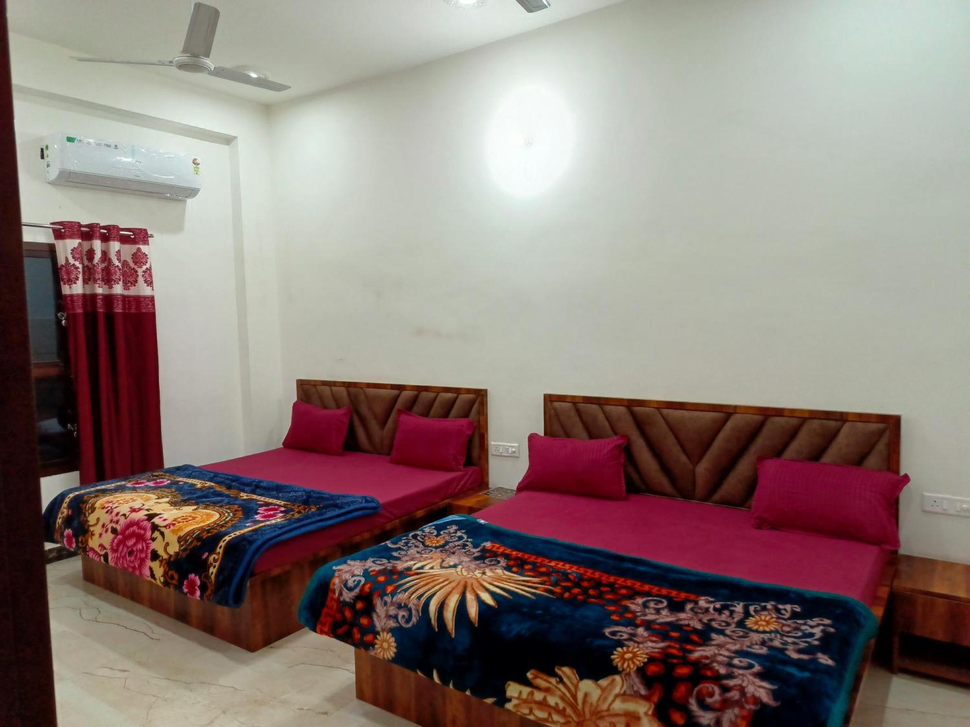 Shri Girraj Residency Ξενοδοχείο Mathura Εξωτερικό φωτογραφία