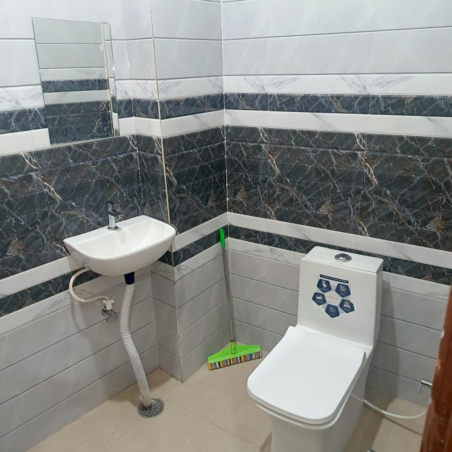 Shri Girraj Residency Ξενοδοχείο Mathura Εξωτερικό φωτογραφία